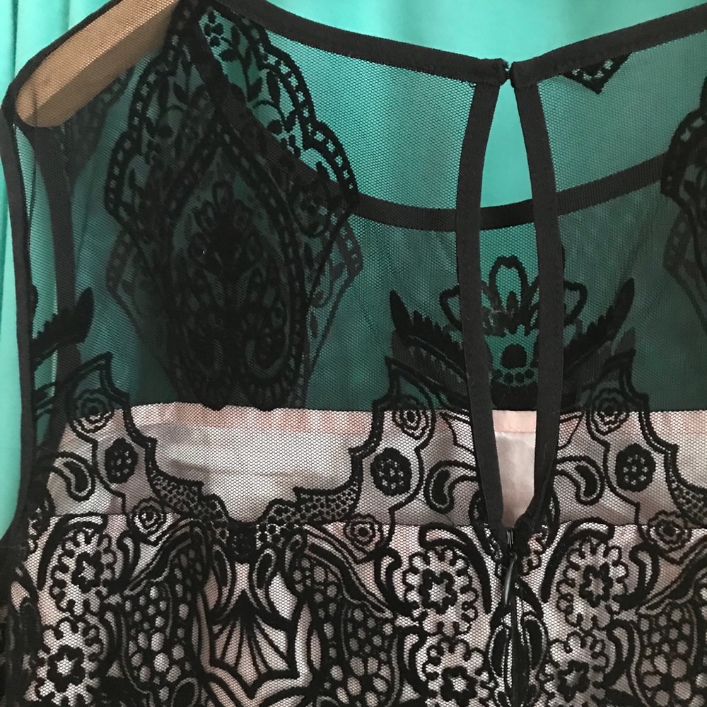 J. Taylor Black Cocktail Party Dress Velvet 14 🖤 - Picture 3 of 13